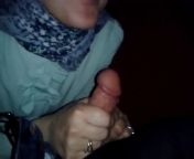 Турецкая жена сосёт член не раздеваясь